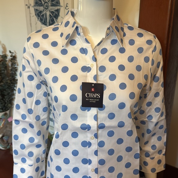 NWT size small Chaps Blue Polka Dot Shirt - Picture 1 of 4